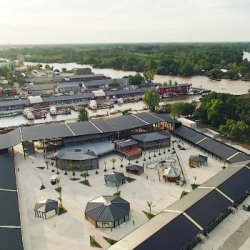 Centro comercial a cielo abierto en Tigre – Docks del Puerto