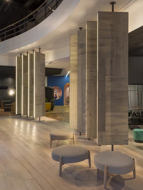 Diseño de Hall Principal Design & Art Center – Arq. Viviana Melamed