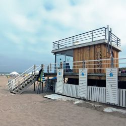 FV dice presente en la Costa Atlántica con sus duchas de playa